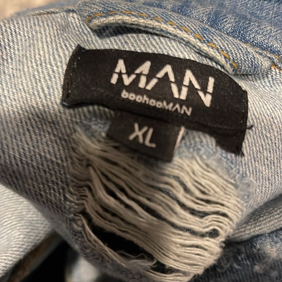 BOOHOO MAN QUAVO SKULL AND FLAME DENIM JACKET - Picture 7 of 7